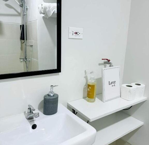 تختخواب و صبحانه Demillo Style Suites At Smdc