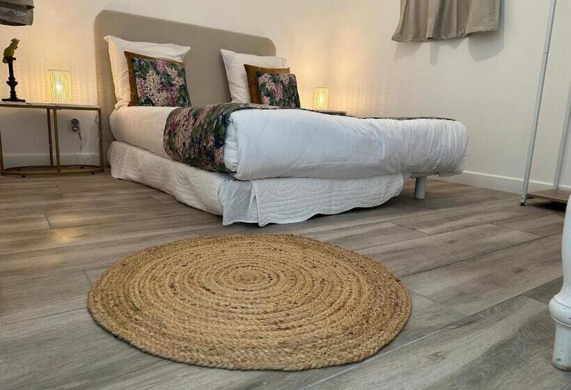 Bed and Breakfast L Appart De La Maison Blanche