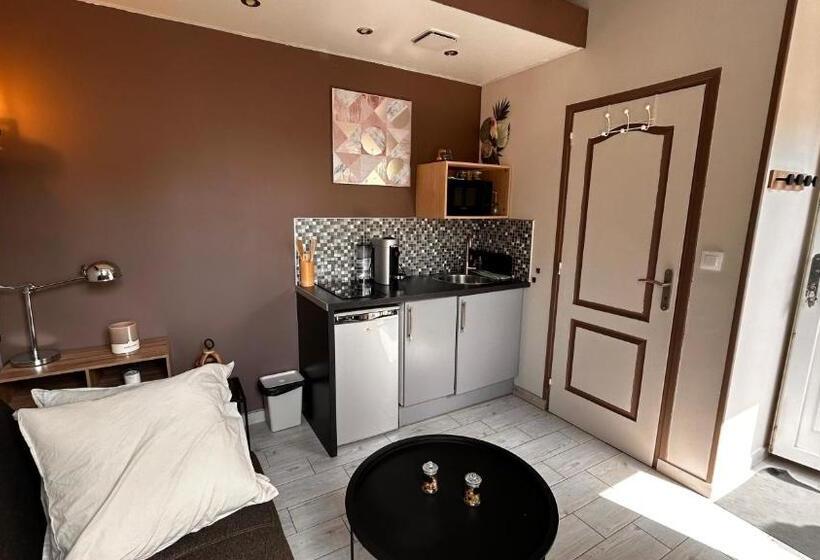 مبيت وإفطار Mini Studio Et Espace Extérieur