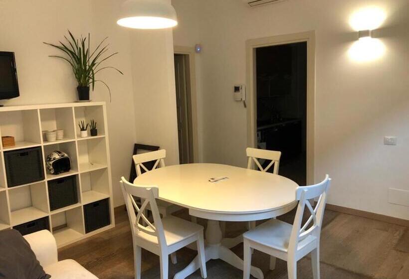 تختخواب و صبحانه Only Woman,we Only Accept Female Guests