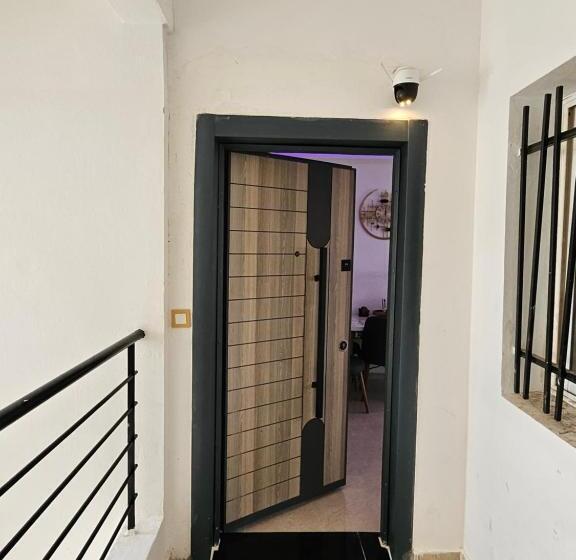 مبيت وإفطار Tangier Beach