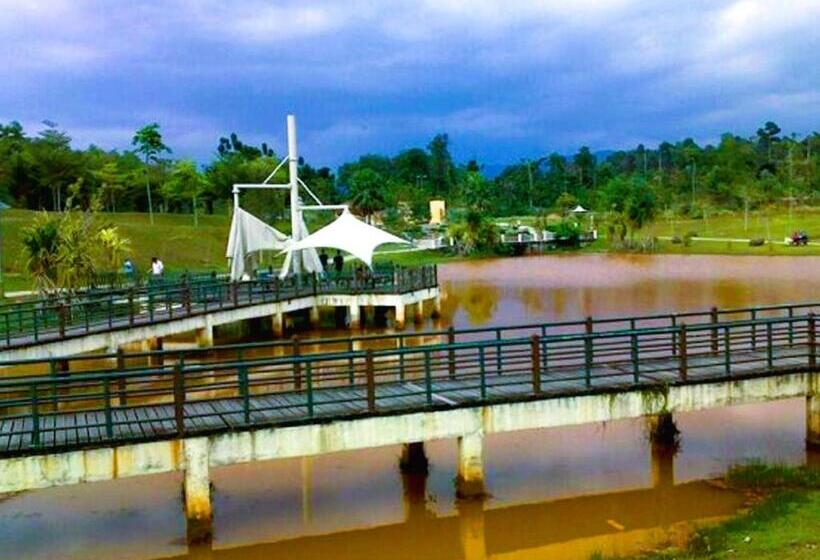 Damansara Damai Hotel  Dd