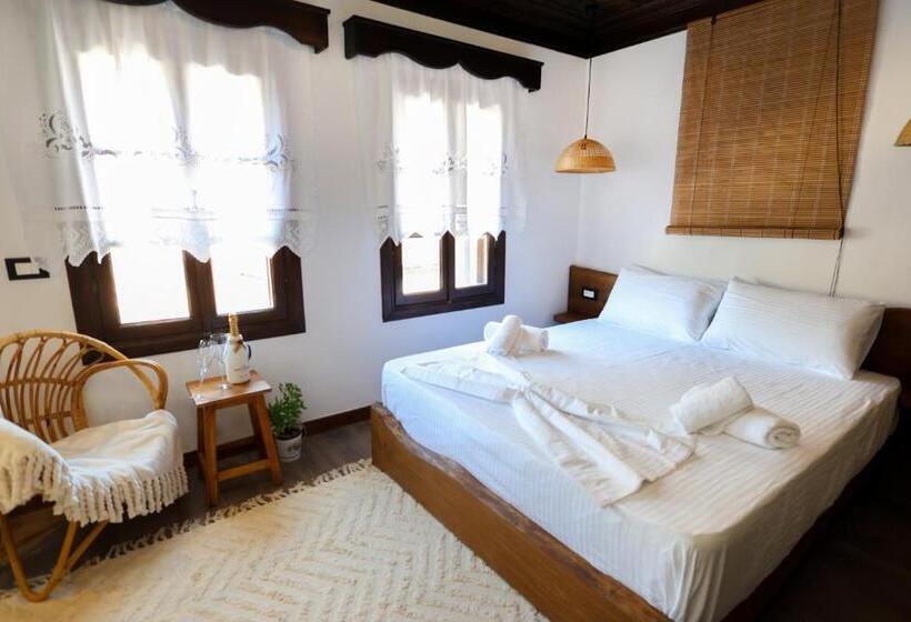 בית מלון כפרי Ador Boutique