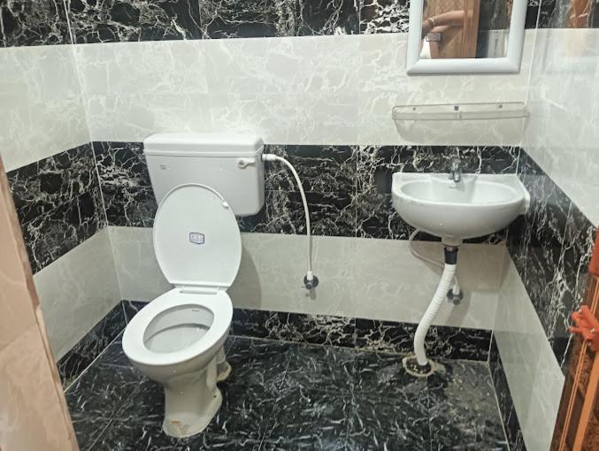 호텔 Blue Lotus Guest House Bhubaneswar