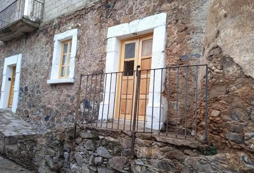 هتل Casa Tzicuri
