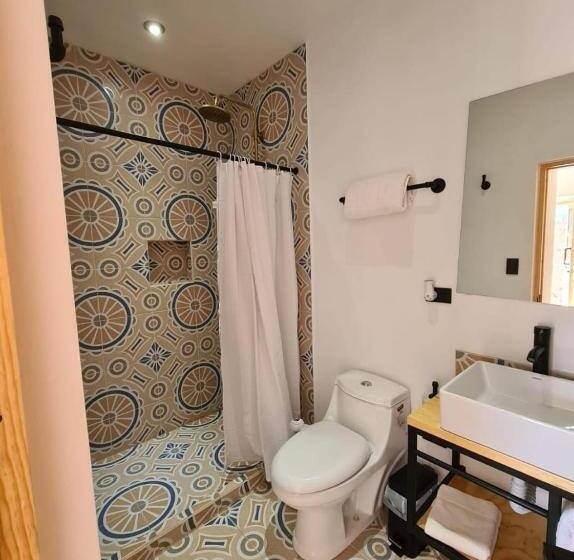 Отель Casa Tzicuri