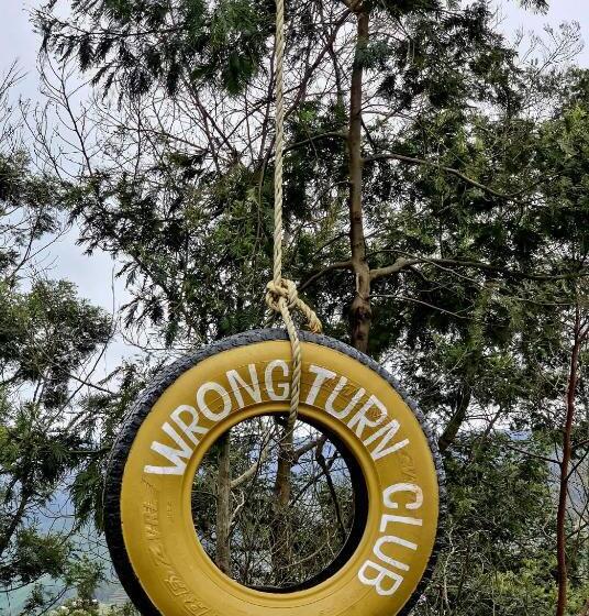 胶囊酒店 Wrongturnclub Hilltop Adventure Stay