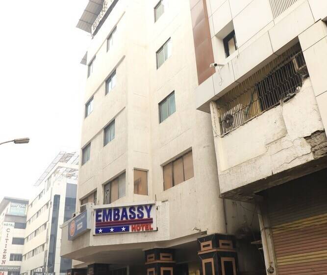 בית מלון כפרי The Byke Embassy   Surat