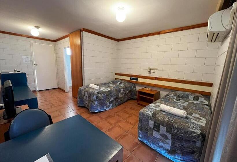 هتل Esperance Travellers Inn
