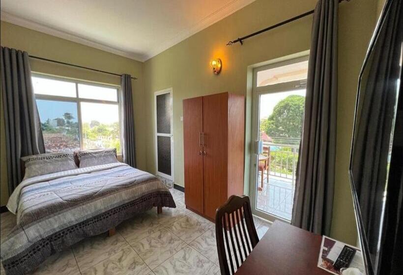 ホテル Hellen Tour Company And Accomodation