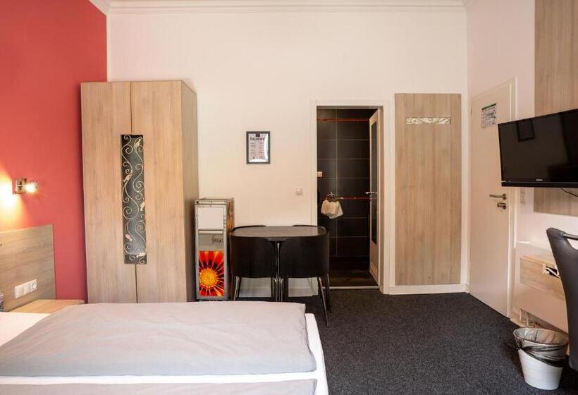 ホテル Honeybee Properties Mosel