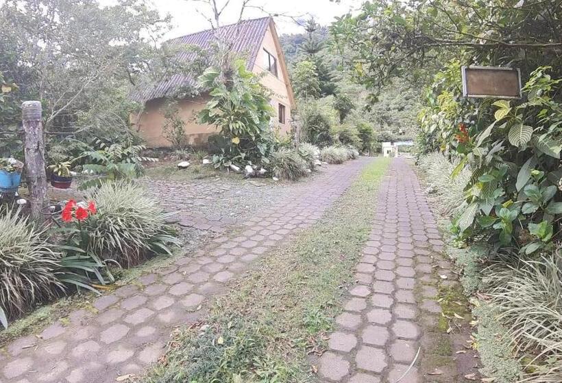 هتل Hosteria Rio Verde