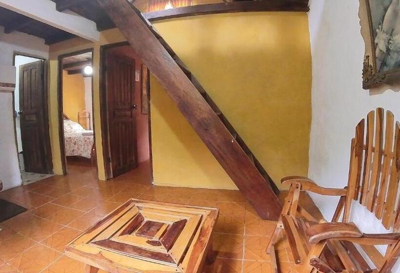 هتل Hosteria Rio Verde