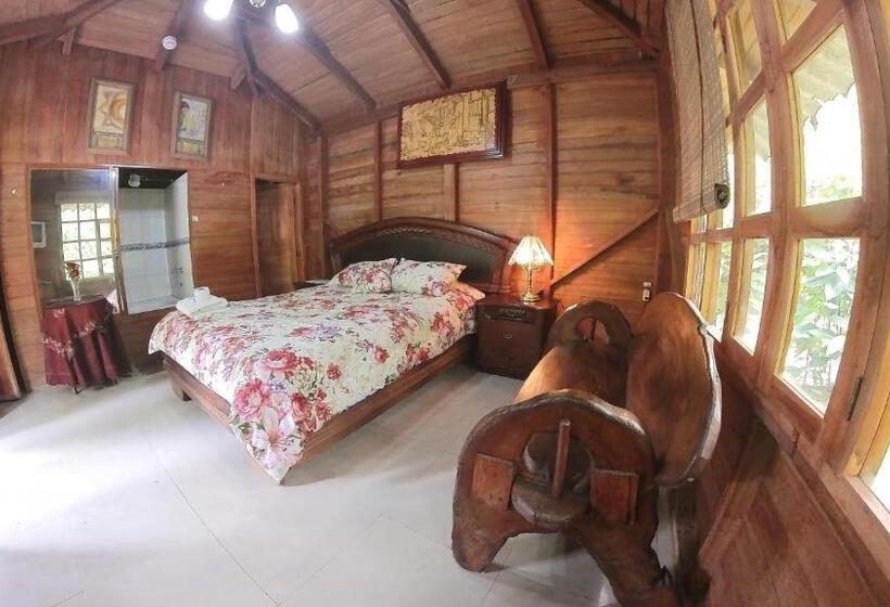 هتل Hosteria Rio Verde