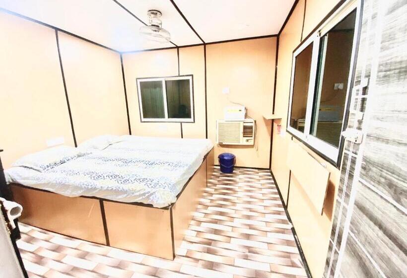 בית מלון כפרי Jungle Paradise Resort Bhubaneswar