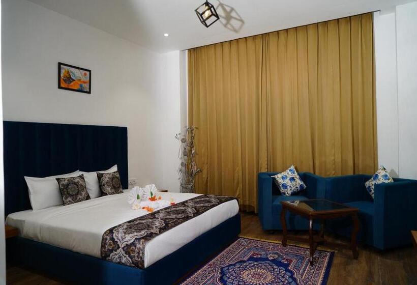 בית מלון כפרי Mayflower