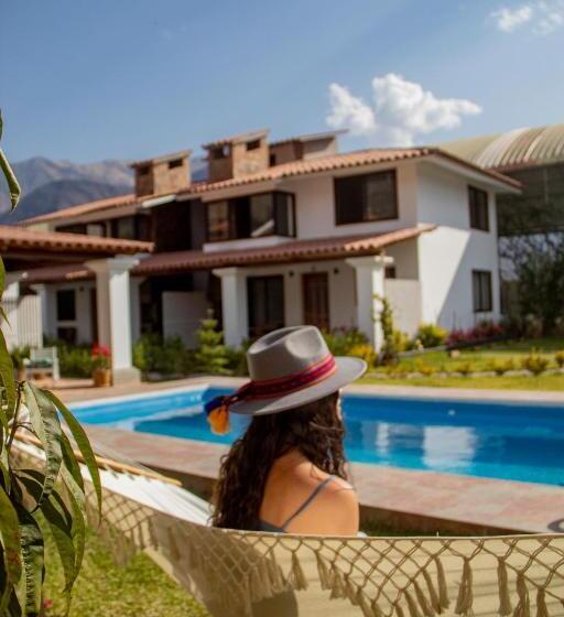 هتل Oro Andino Lodge