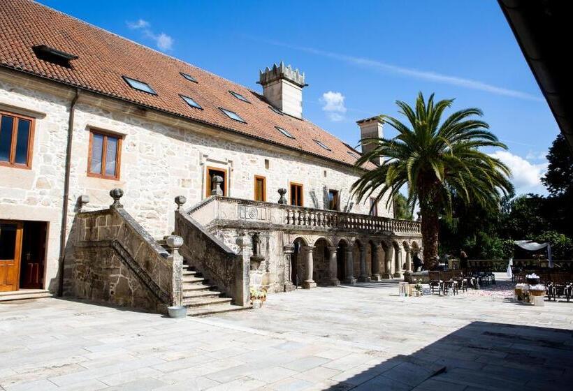 هتل Pazo Arretén