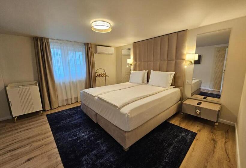 בית מלון כפרי Queen