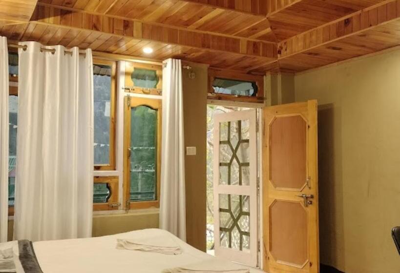 فندق The Seven Gemstones Sangla