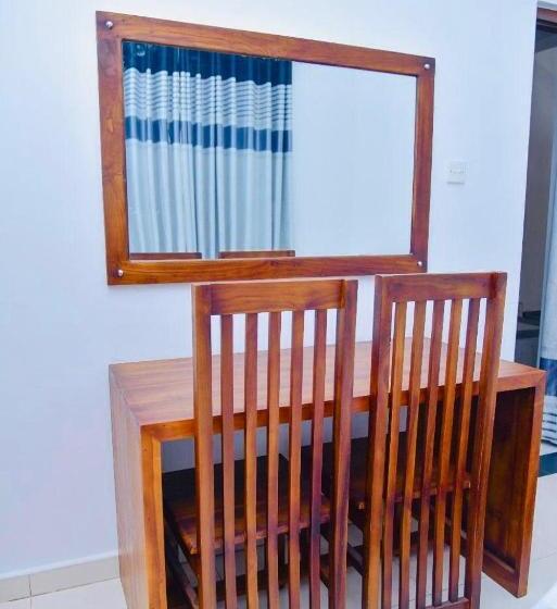 ホテル The White House Resort