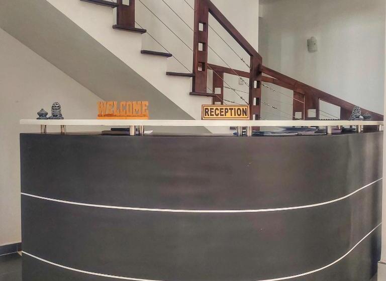 ホテル The White House Resort