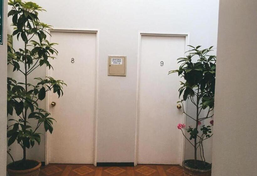 בית מלון כפרי Universitario