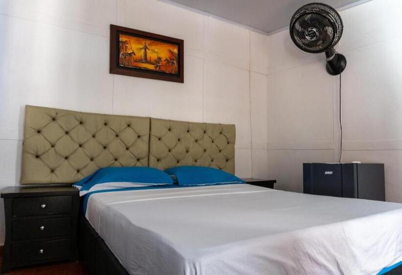 בית מלון כפרי Villa Sara San Miguel