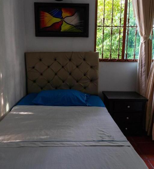 בית מלון כפרי Villa Sara San Miguel