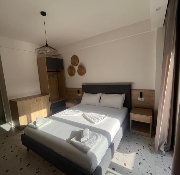 בית מלון כפרי Village At The Sea