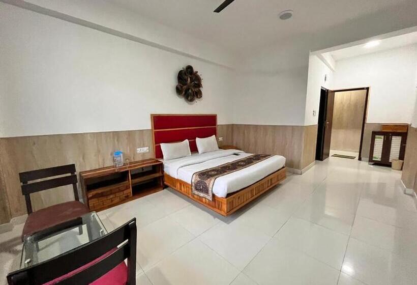 ホテル The Sapphire Resort 1,2,3 Bedroom Villas Available In Omaxe Vrindavan A Four Star Luxury Resort