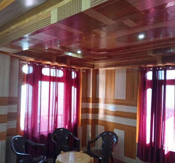 Отель Winter Peak Guesthouse Saryo