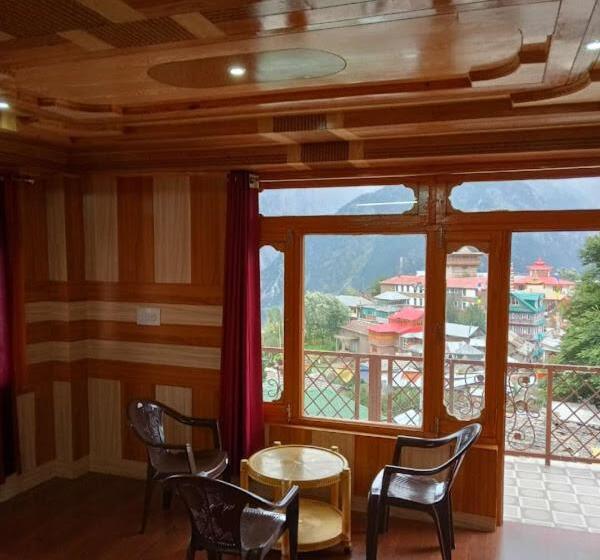 Отель Winter Peak Guesthouse Saryo