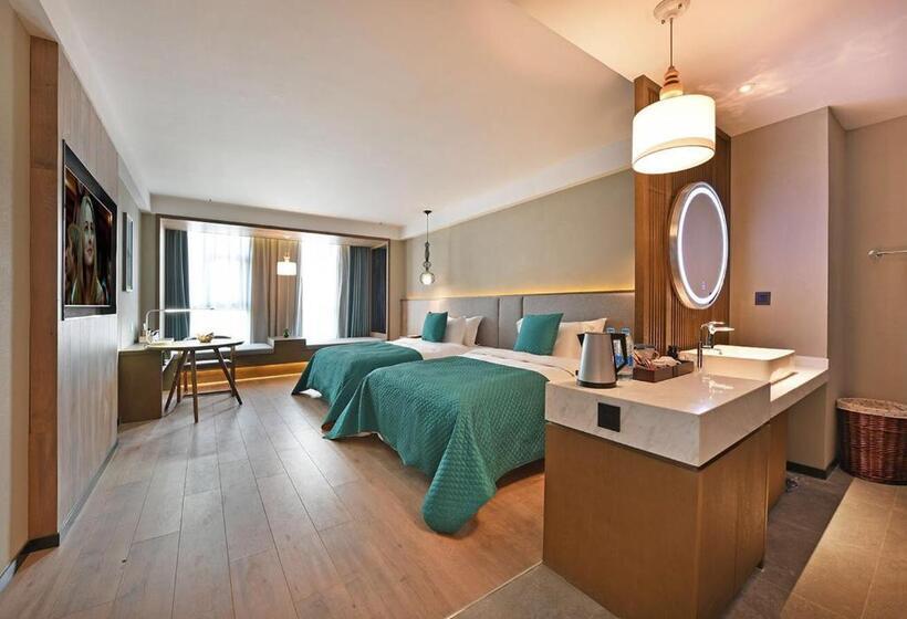 Mehood Lestie Hotel   Xi An Jiaotong University Xijing Hospital Changle Park Metro Station