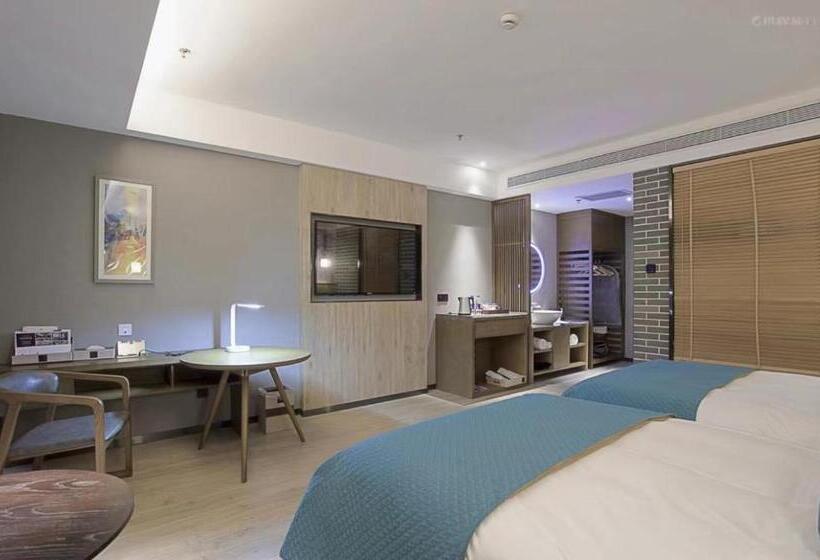 Mehood Lestie Hotel   Xi An Jiaotong University Xijing Hospital Changle Park Metro Station