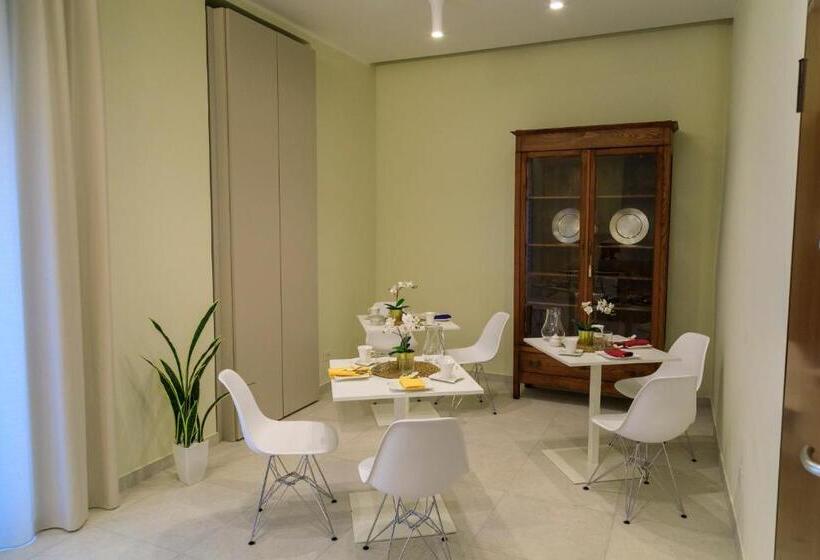 פנסיון Domus Vivian