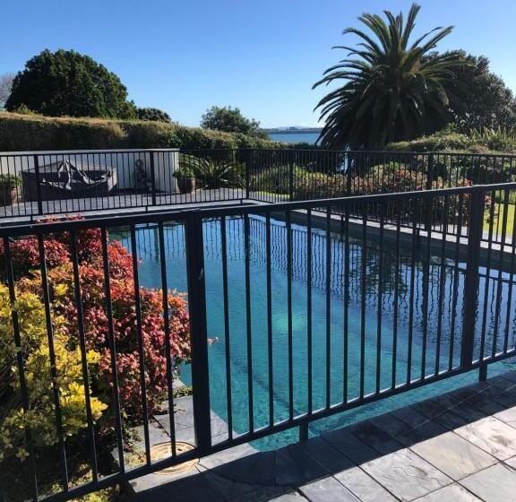 膳宿费 Guest Suite With Sea Views And Thermally Heated Hot Tub