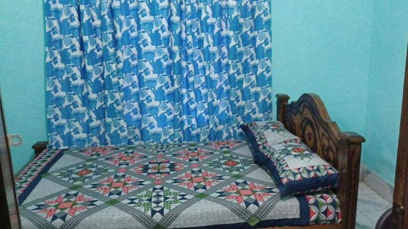 ペンション Henmar Cottage