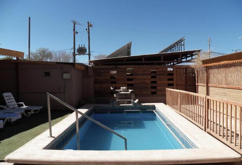 פנסיון Hostal Hara