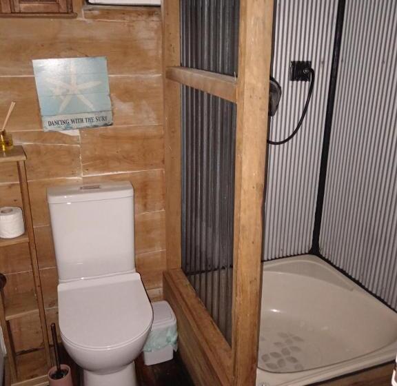 פנסיון Jimi And Joni S Cosy Flat