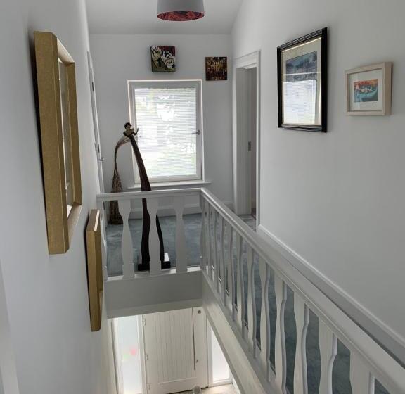 ペンション Lavally House