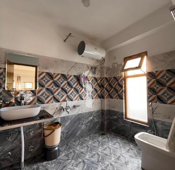 펜션 Mahabaudha House