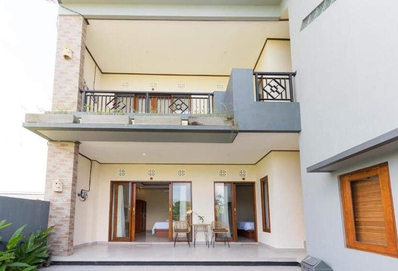 פנסיון Mangbo House