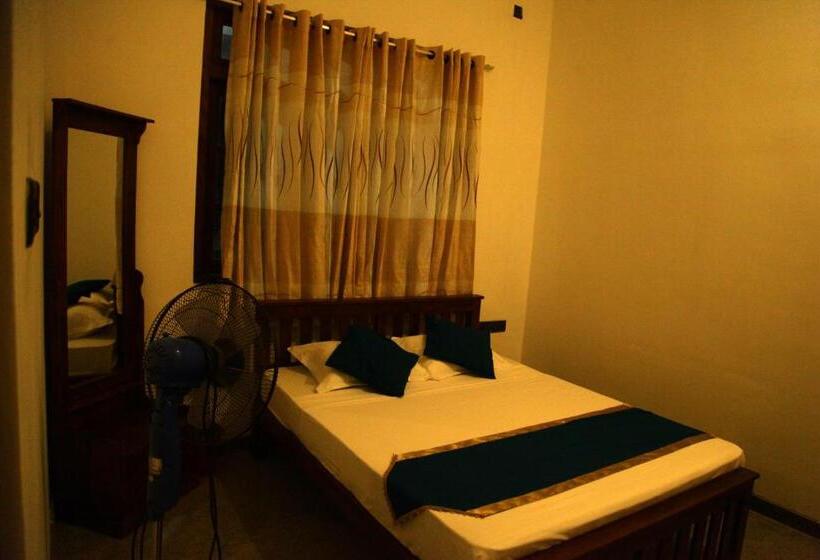 بنسيون New Heavens Gate