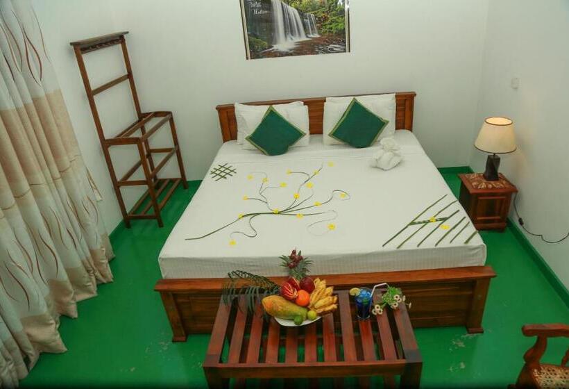 بنسيون New Heavens Gate