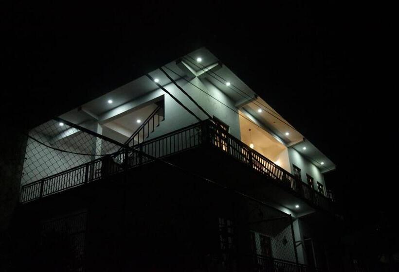 بنسيون New Heavens Gate