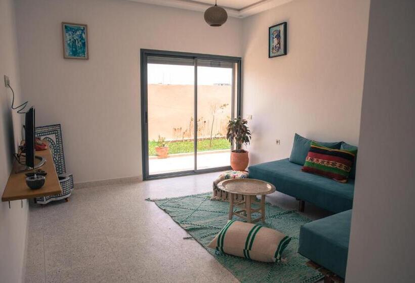 بنسيون The Ocean Surf Villa