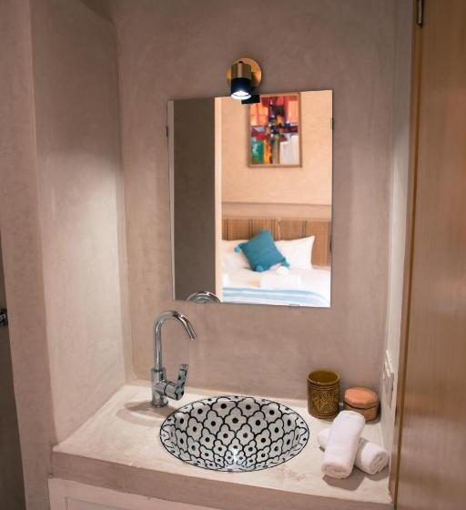 بنسيون The Ocean Surf Villa