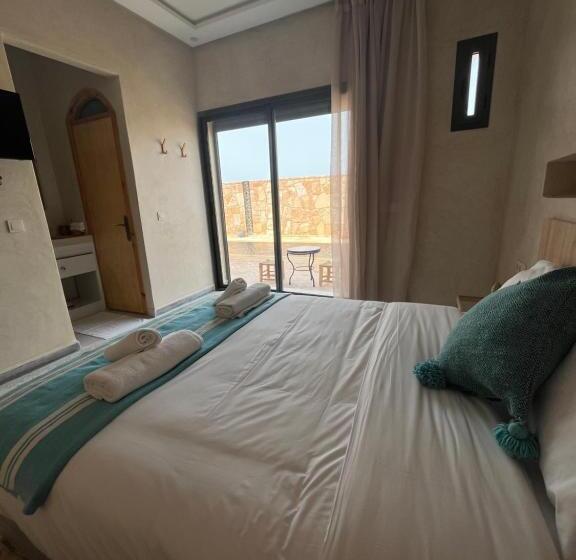 بنسيون The Ocean Surf Villa