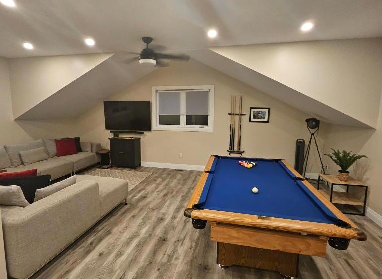 Пансион Redwood Suite